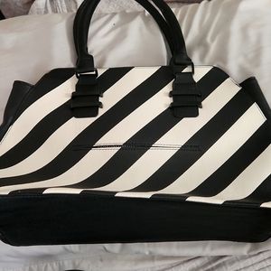 Shoulder black and white bag